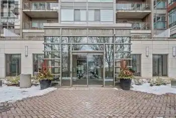 500 Queens Quay W Unit# 405W, Toronto (Waterfront Communities), Ontario M5V3K8, 2 Bedrooms Bedrooms, ,2 BathroomsBathrooms,Condo,For Sale,Queens Quay W,C11950802