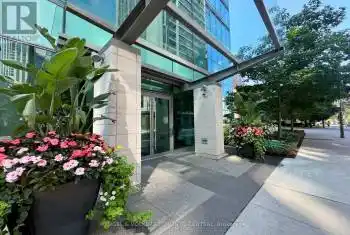 77 Charles Street Unit# 802, Toronto (Bay Street Corridor), Ontario M5S0B2, 1 Bedroom Bedrooms, ,2 BathroomsBathrooms,Condo,For Sale,Charles,C11952233