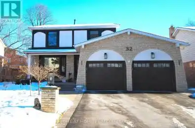 32 Braeburn Drive Markham (Aileen-Willowbrook) Ontario L3T4W6