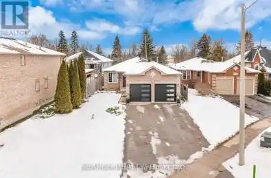 24 Hewitt Place Barrie (Georgian Drive) Ontario L4M7B3