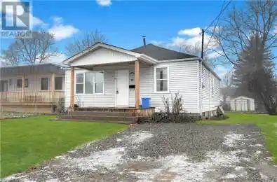 17 LAKEVIEW Avenue Grimsby Ontario L3M3L9