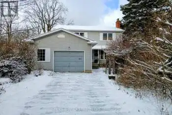 261 King Street, Niagara-on-the-Lake (101 - Town), Ontario L0S1J0, 4 Bedrooms Bedrooms, ,2 BathroomsBathrooms,All Houses,For Sale,King,X11952753