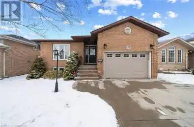 122 FIELDWAY Drive Hamilton Ontario L9A2L6