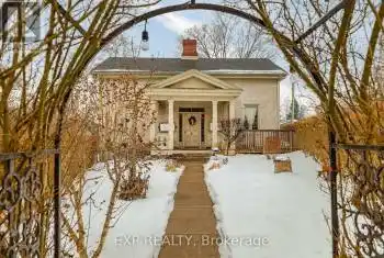 2 Arnold Street, Brant (Paris), Ontario N3L2C2, 4 Bedrooms Bedrooms, ,4 BathroomsBathrooms,All Houses,For Sale,Arnold,X11954582