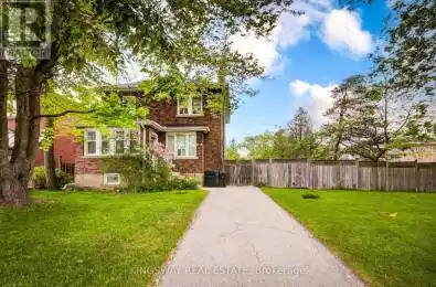 17 Mulholland Avenue Toronto (Yorkdale-Glen Park) Ontario M6A2S1