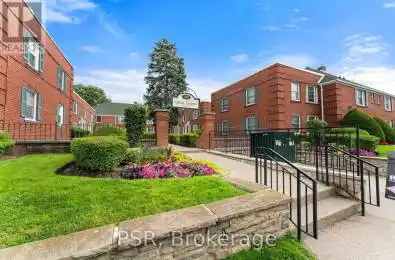 1365 Bayview Avenue Unit# U02 Toronto (Leaside) Ontario M4G3A4