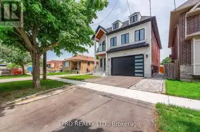 303 Delta Street Toronto (Alderwood) Ontario M8W4G1