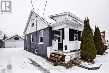 109 Pine Street, Thorold (557 - Thorold Downtown), Ontario L2V3M2, 3 Bedrooms Bedrooms, ,1 BathroomBathrooms,All Houses,For Sale,Pine,X11959196