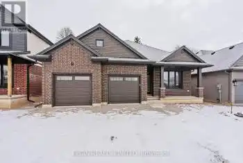 15 Berardi Crescent, South-West Oxford (Mount Elgin), Ontario N0J1N0, 2 Bedrooms Bedrooms, ,3 BathroomsBathrooms,All Houses,For Sale,Berardi,X11961888