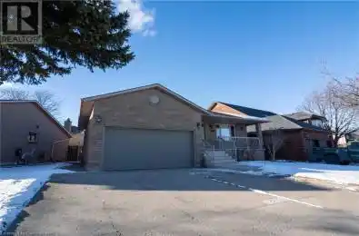 483 DICENZO Drive Hamilton Ontario L9B2C4