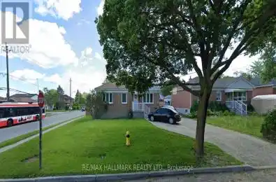 63 Lockerbie Avenue Toronto (Humberlea-Pelmo Park) Ontario M9N3A3