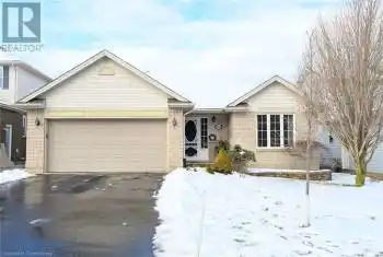 4342 HILLVIEW Drive, Beamsville, Ontario L3J0H8, 5 Bedrooms Bedrooms, ,3 BathroomsBathrooms,All Houses,For Sale,HILLVIEW,40696483