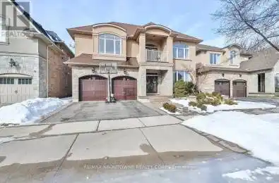 526 Hidden Trail Oakville Ontario L6M0N3