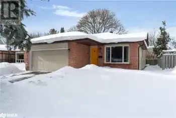 472 LEACOCK Drive, Barrie, Ontario L4N5P8, 3 Bedrooms Bedrooms, ,2 BathroomsBathrooms,All Houses,For Sale,LEACOCK,40697460