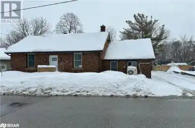 47 GROVE Street Barrie Ontario L4M2N9