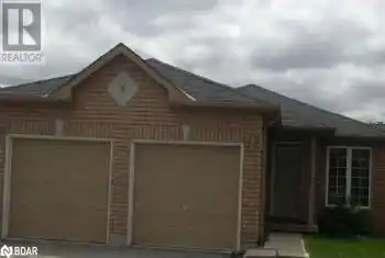 15 HARROGATE Court, Barrie, Ontario L4M0B9, 3 Bedrooms Bedrooms, ,1 BathroomBathrooms,All Houses,For Rent,HARROGATE,40697690