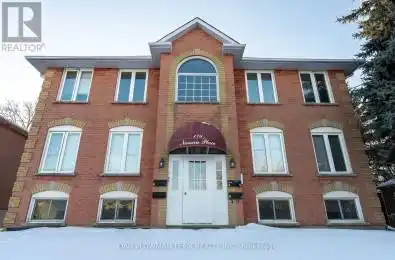 176 Nassau Street Oshawa (Vanier) Ontario L1J4A5