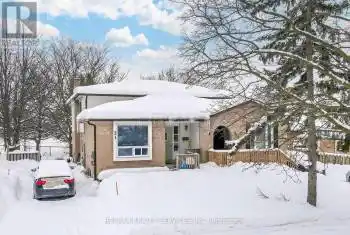 31 Sylvia Street, Barrie (Grove East), Ontario L4M5J2, 6 Bedrooms Bedrooms, ,3 BathroomsBathrooms,All Houses,For Sale,Sylvia,S11968435