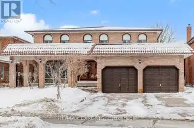 12 Arrowhead Drive Vaughan (East Woodbridge) Ontario L4L4A5