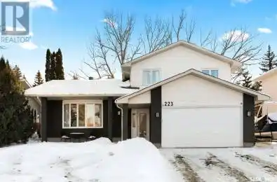 223 Sunset DRIVE Regina Saskatchewan S4S2S2