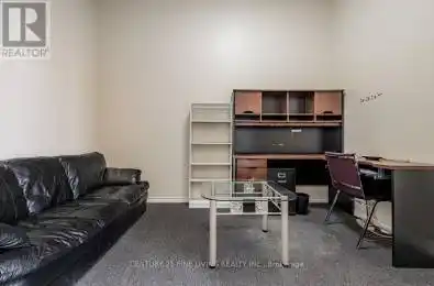 38 Velmar Drive Unit# 5A Vaughan (East Woodbridge) Ontario L4L0K1