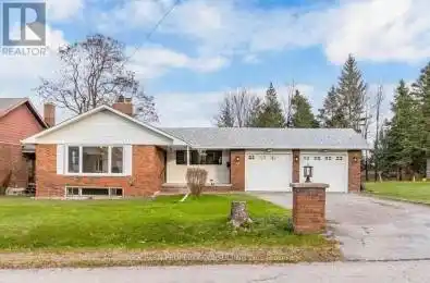 15 Valleyview Avenue East Gwillimbury (Holland Landing) Ontario L9N1K2