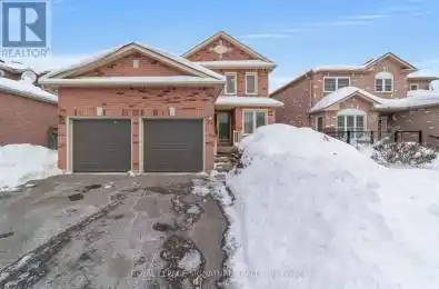 35 Valleywood Drive Whitby (Williamsburg) Ontario L1R2J6