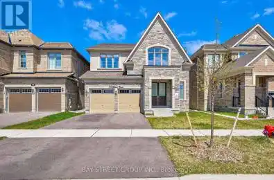 86 Sikura Circle Aurora Ontario L4G3Y9