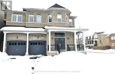 32 Snowling Drive Ajax (Northeast Ajax) Ontario L1Z0M3