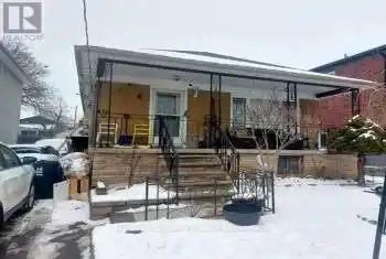 8 Medonte Ave, Toronto, Ontario M1L 1Z3, 3 Bedrooms Bedrooms, 6 Rooms Rooms,2 BathroomsBathrooms,All Houses,Sold,Medonte,E11955303