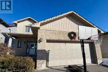 121 BLAKELY Street, Loyalist (Amherstview), Ontario K7N0A3, 4 Bedrooms Bedrooms, ,4 BathroomsBathrooms,All Houses,For Sale,BLAKELY,X11996323