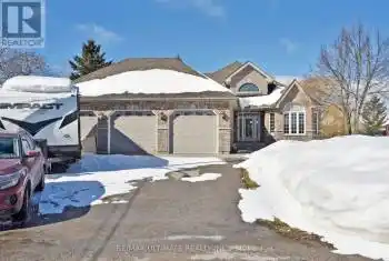 2814 Purvis Street, Innisfil, Ontario L9S3K7, 5 Bedrooms Bedrooms, ,3 BathroomsBathrooms,All Houses,For Sale,Purvis,N12011373