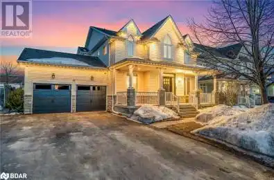 25 REGALIA Way Barrie Ontario L4M7H7