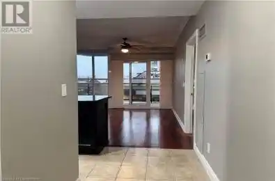 399 ELISABETH Street Unit# 302 Burlington Ontario L7R0A4