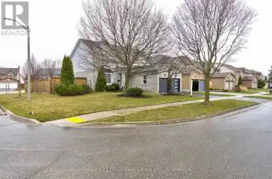 3263 Mead Crescent Burlington (Headon) Ontario L7M3N2