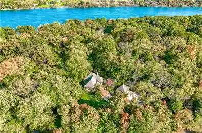 15261 NIAGARA RIVER Parkway Niagara-on-the-Lake Ontario L0S 1J0