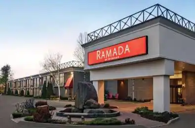 805 Brookdale Avenue Cornwall Ontario K6J 4P3