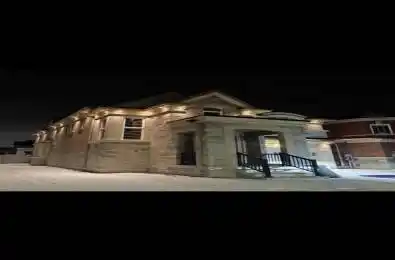 99 Beckett Avenue East Gwillimbury Ontario L9N 0S6