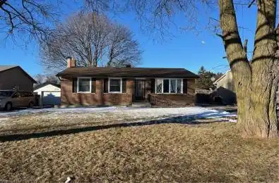 136 SOUTH EDGEWARE Road St. Thomas Ontario N5P 2H6