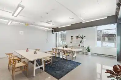 550 Bayview Avenue Unit# 404 Toronto C11 Ontario M4W 3X8