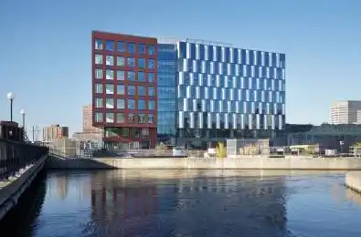 125 Zaida Eddy Private N/A Unit# 5 Ottawa Centre Ontario K1R 0E3