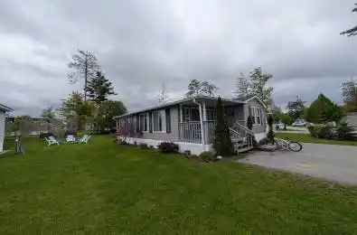 13 CHIPPEWA Trail Wasaga Beach Ontario L9Z 1X7