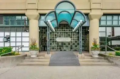 211 Queens Quay Unit# 905/906 Toronto C01 Ontario M5J 2M6