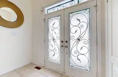 52 Chelsea Crescent Bradford West Gwillimbury Ontario L3Z 0J7