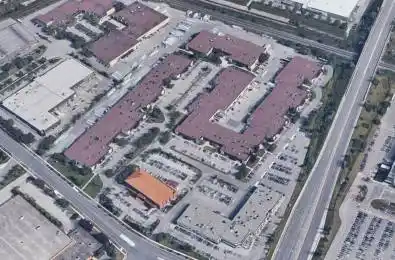 6535 Millcreek Drive Unit# 13-23 Mississauga Ontario L5N 2M2