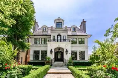 9 Dewbourne Avenue Toronto C03 Ontario M5P 1Z1