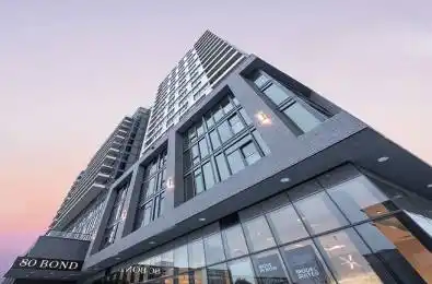 80 Bond Street Unit# 1601 Oshawa Ontario L1G 0E6