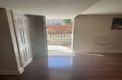 7070 Gillespie Lane Mississauga Ontario L5W 1E8