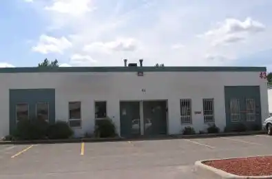 43 Grenfell Crescent Tanglewood - Grenfell Glen - Pineglen Ontario K2G