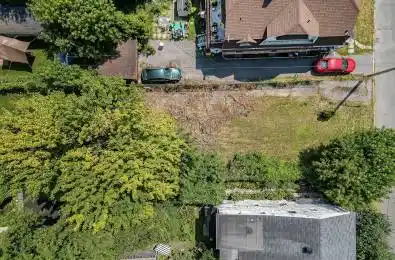 29 Marquette Avenue Vanier and Kingsview Park Ontario K1L 5K3